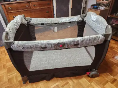 PRIX RÉDUIT - Playpen, Parc pour bébé, View more