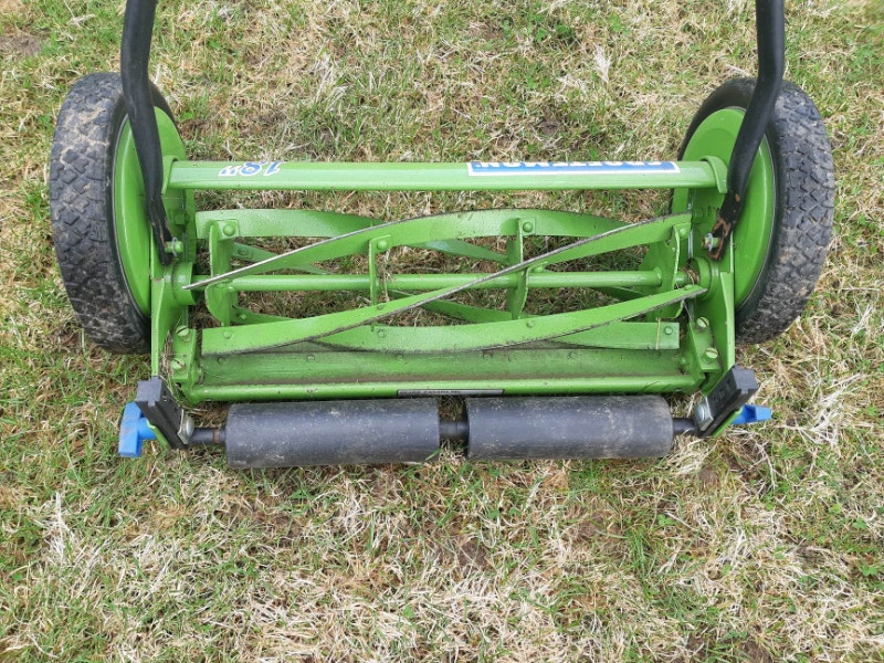 Tondeuse à rouleaux Tondeuses et souffleuses Ville de Québec Kijiji