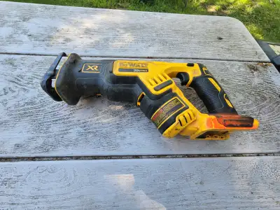 DEWALT 20V MAX XR Lithium-Ion Cordless Compact Reciprocating Saw, View more