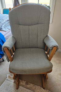 Gliding Rocking Chair Pick up only 16th and  BurOak 