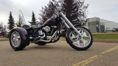 1987 custom built Harley Softail Trike. This is not a kit or backyard build. Inspected, registered,...