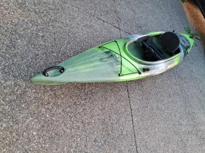 Price is per kayak. 1 Red (extra replacement seat included) and 1 Green (fishing edition ...includin...