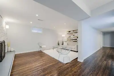 Beautiful Lower level in the family friendly Eastdale, Oshawa