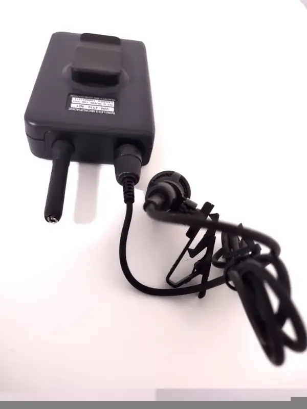 TOA Wireless Transmitter Microphone WM-4310 A01, Diversity wirel in Pro Audio & Recording Equipment in Kitchener / Waterloo - Image 6