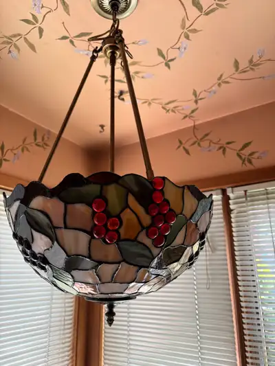 Tiffany lamp/Lampe ‘Tiffany’, View more