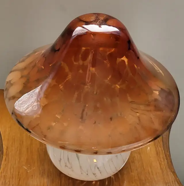 Tyresta Handblown Glass Mushroom LED Lamp in Indoor Lighting & Fans in Oshawa / Durham Region - Image 5