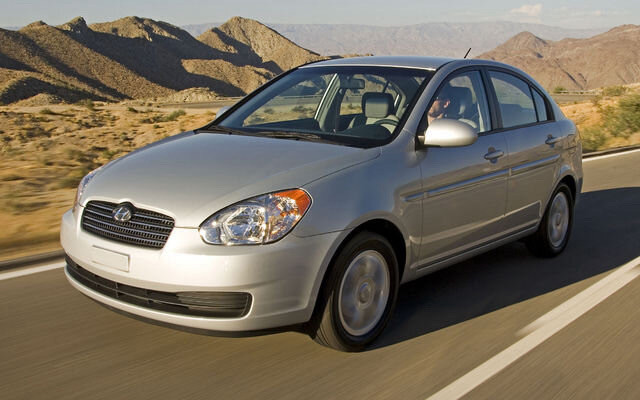 Looking for Hyundai Accent and Kia Rio 2005-2011 in Cars & Trucks in Winnipeg