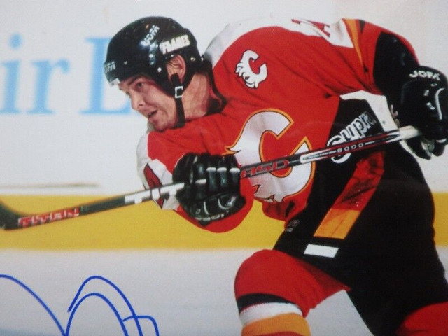 THEO FLEURY Calgary Flames Signed 10 x 8 Photo With COA in Arts & Collectibles in Dartmouth - Image 3