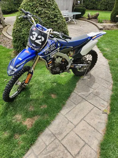 Barley ridden and only rode on dirt roads and trails. Wasn't used for racing. Starts first kick.