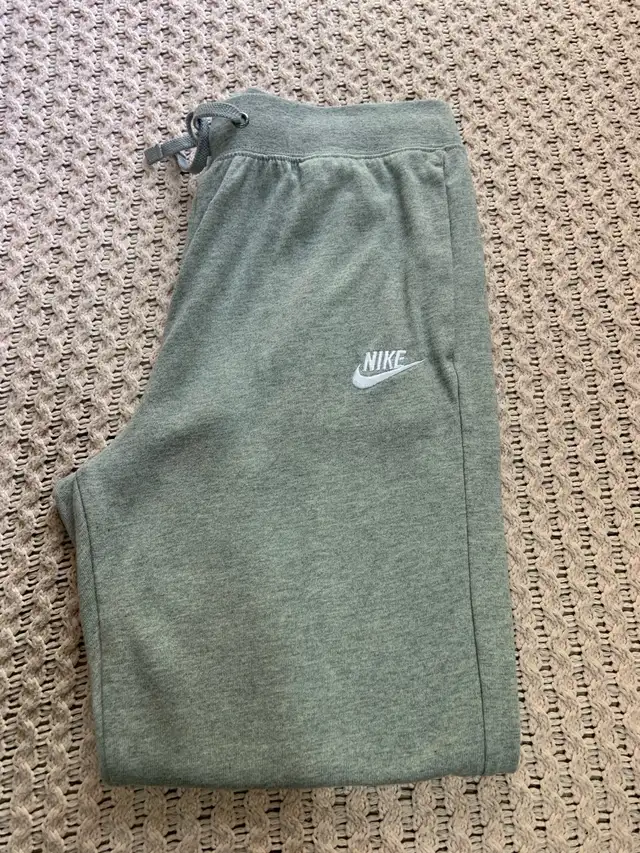 WOMEN’S NIKE GREY JOGGERS•SWEAT PANTS ! SIZE SMALL in Women's - Bottoms in Mississauga / Peel Region - Image 10