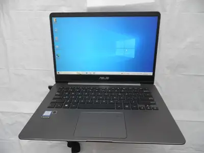 ASUS ZenBook UX430U i7 Laptop: Intel core i7-8550U 4 Core CPU at 1.8 G, 16 G Ram, 256 GB M2 2280 har...