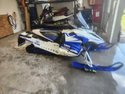 2015 yamaha viper 13,500 kms, new track, tunnel ling bracket, fresh oil change, good condition. $680...