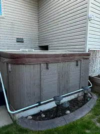 Pre-Owned Hot Tub