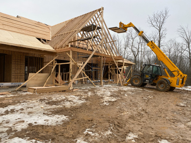 framing carpenter & helpers  in Construction & Trades in Hamilton - Image 2