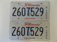 ORIGINAL RARE PAIR of ILLINOIS B TRUCK LICENSE PLATES '2607529'