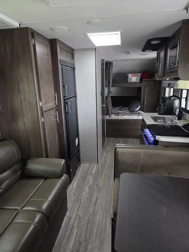 2018 Grey Wolf Cherokee 19SM in Travel Trailers & Campers in Kingston - Image 8