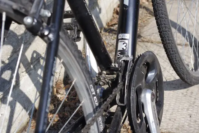 Giant Escape 3 21-Speed Hybrid Road Bike in Cruiser, Commuter & Hybrid in Oshawa / Durham Region - Image 7