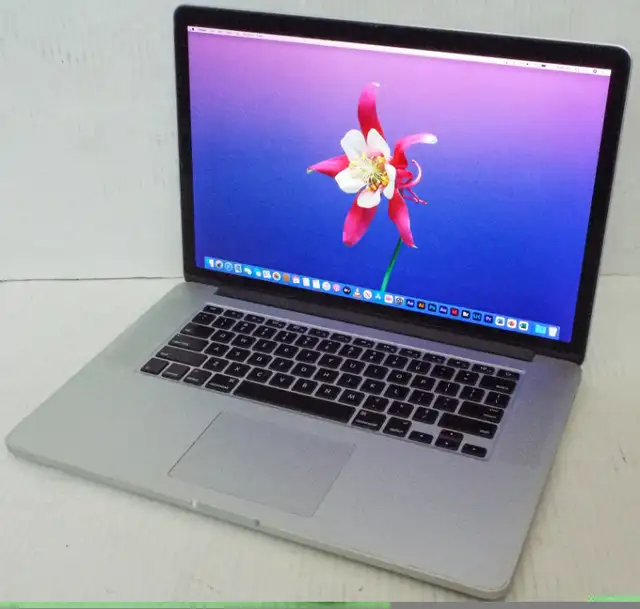 Apple Macbook Pro A1398 15-inch Mid-2012 Retina Intel Core i7 in Laptops in Markham / York Region - Image 8