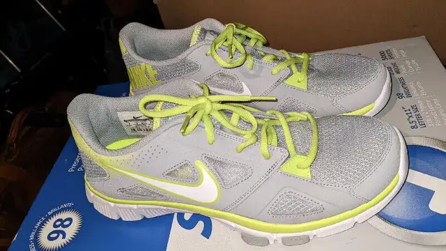 Nike Flex Supreme Supreme TR 2 Running Shoes in Men's in Mississauga / Peel Region - Image 7