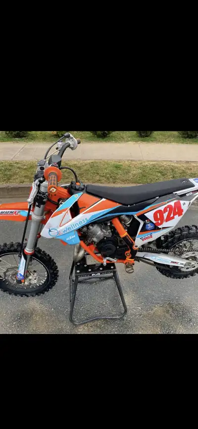 2021 KTM 65sx dirt bike is in great condition! Used - Like New - Comes with: Spare tires, spare chai...