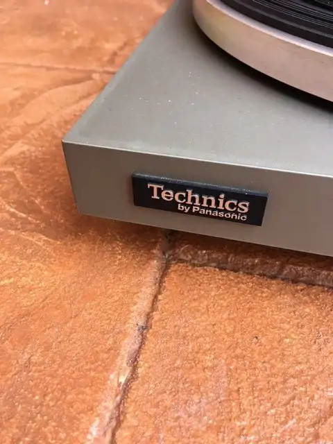 Vintage Technics SL-20 Record Player (serviced) in Stereo Systems & Home Theatre in City of Toronto - Image 3