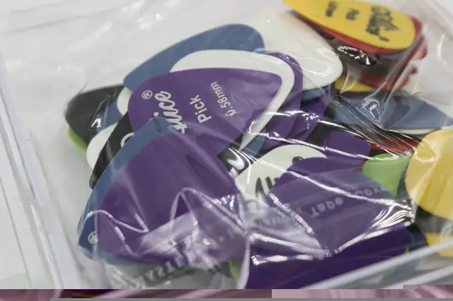 Guitar Picks Alice AP-100F Matte Nylon Guitar Picks (#4672) in Guitars in City of Halifax - Image 5