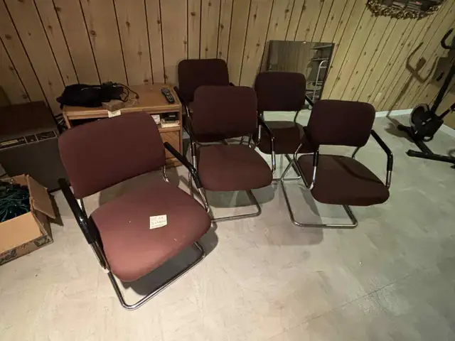 5 office chairs63735879169665120