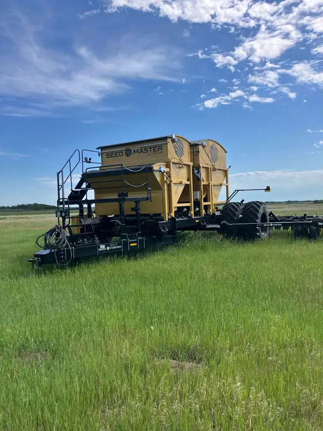 2023 Seedmaster SR in Farming Equipment in Prince Albert - Image 2