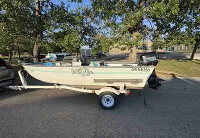 1995 side console Fully refurbished including New 3/4 fur wood and outdoor vinyl floor, wiring and c...
