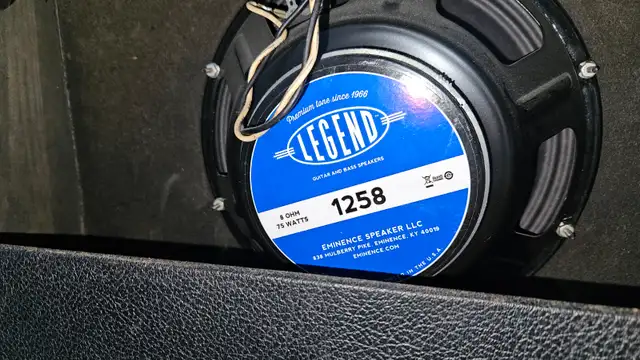 Vintage Fender Deluxe Reverb in Amps & Pedals in City of Toronto - Image 6