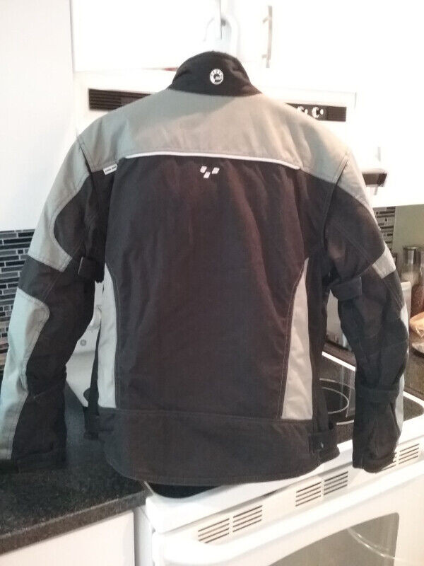 Manteau et pantalon de moto. Unisexe. Comme neuf. dans Autre  à Sherbrooke - Image 2