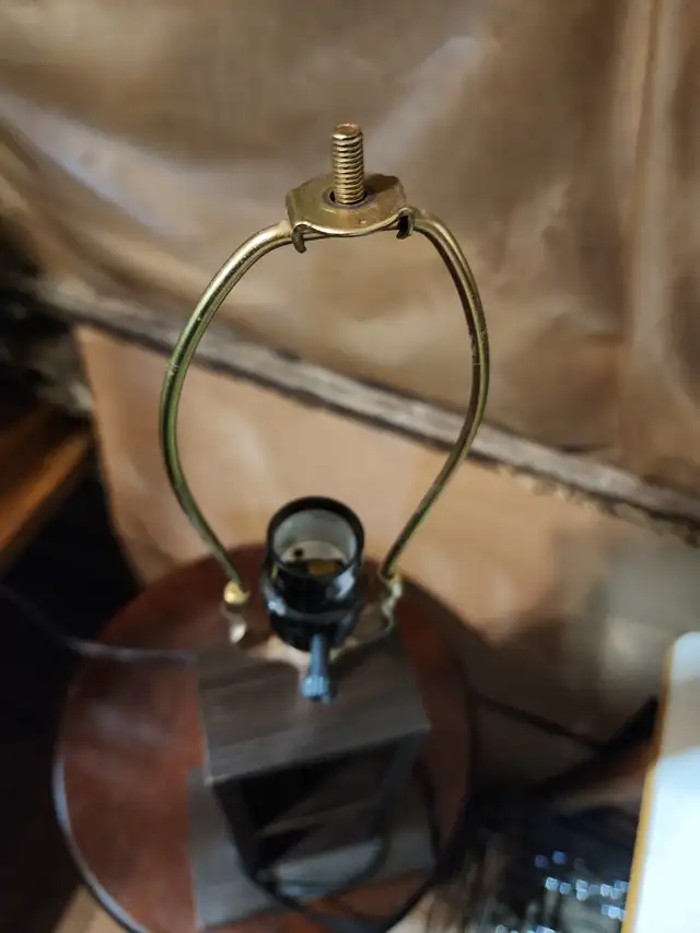 lamp wood shelf light table desk indoor lighting, no shade in Indoor Lighting & Fans in Oakville / Halton Region - Image 6