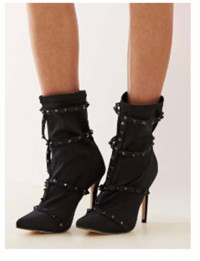 Gorgeous high heels boot