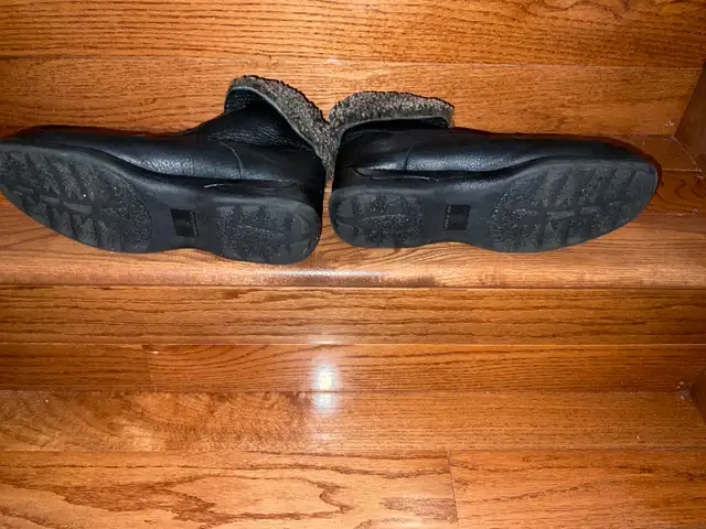 Made in Canada Winter Boots Women’s Size 10 in Women's - Shoes in Edmonton - Image 3