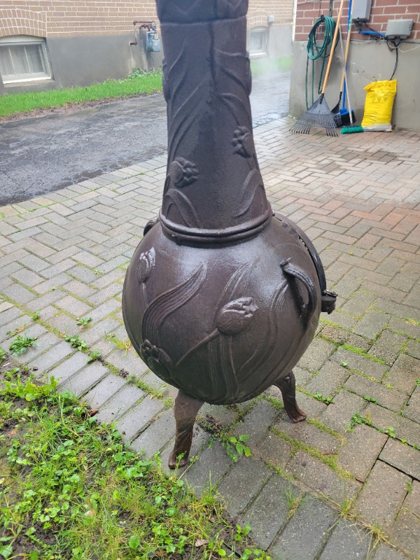 Used Cast Iron Chiminea / Fire Pit BBQs & Outdoor Cooking Barrie