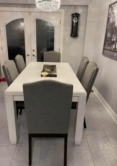 Beautiful Diningroom Table/6 Chairs/Centerpiece Bowmanville , View more