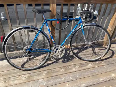 Vintage Peugeot road bike - excellent condition - newly tuned up, View more