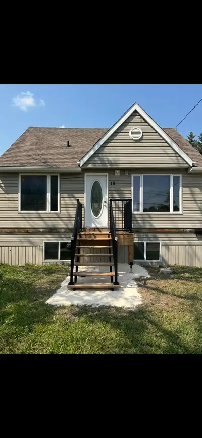 Welcome to this well-maintained home in st Vital. This property offers a comfortable layout with spa...