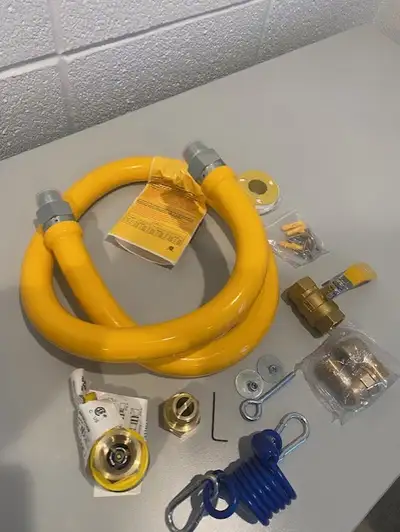 You are viewing a brand new commercial restaurant flexible gas hose line kit. This model has 3/4" ma...