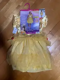 Girls Disney Belle Halloween costume (S and M)