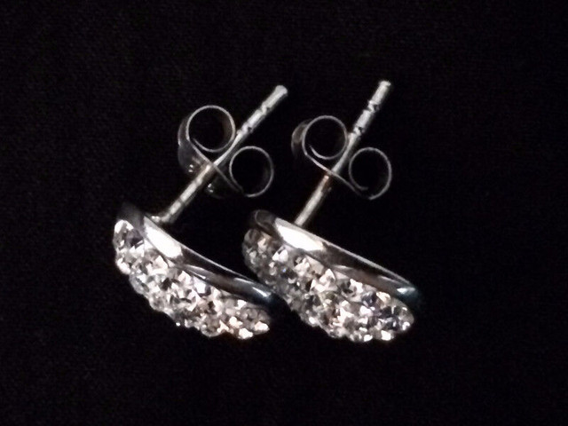 EN ARGENT STERLING BOUCLES D'OREILLES NEUVES PAVÉ ZIRCONS dans Bijoux et montres  à Longueuil/Rive Sud - Image 3