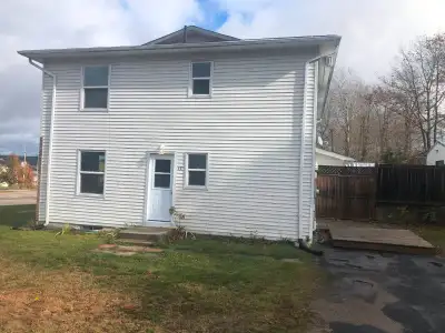 Three bedrooms two Storey semi detached home on an oversized corner lot for rent in Elliot Lake. Gas...