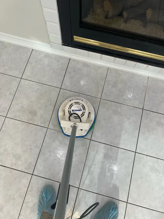 Commercial Restaurants Kitchen Floor Tile and Grout Cleaned $200 in Floors & Walls in Mississauga / Peel Region - Image 6