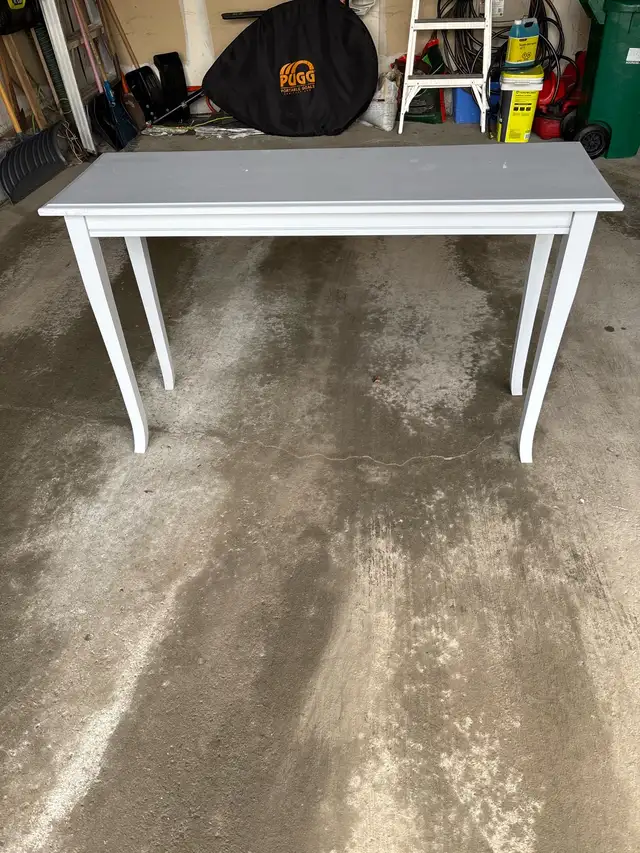 Wooden Table in Other Tables in Ottawa - Image 3