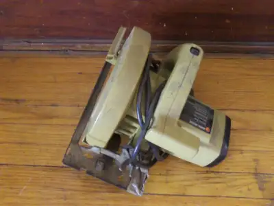 Black and Decker Seven and one quarter inch CIRCULAR SAW for sale...works great...20$
