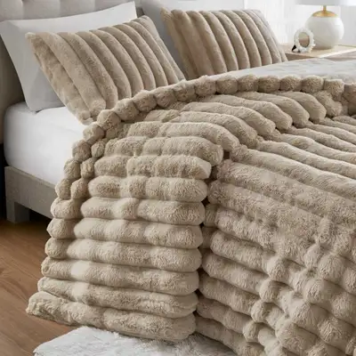 New Queen Size Comforter Set , View more