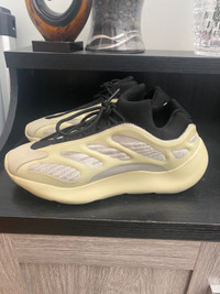 AUTHENTIC YEEZY 700 V3 “Azael” Size 10