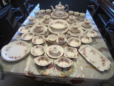 Royal Albert LAVENDER ROSE fine bone china set for 6, View more