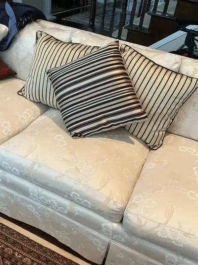 DECORATIVE  ACCENT PILLOWS (3’, View more