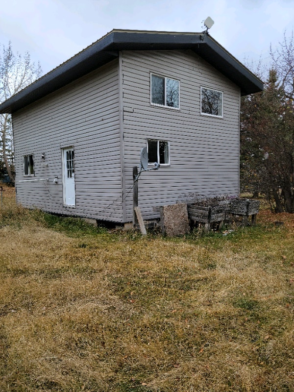 Solid warm cabin. Houses for Sale St. Albert Kijiji